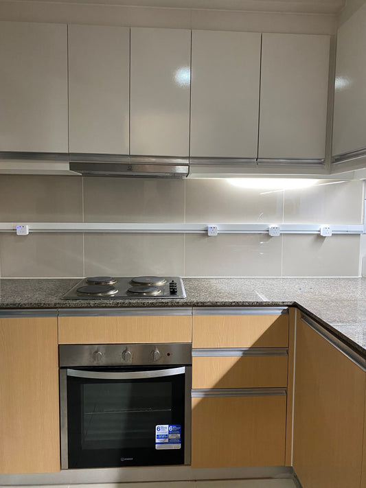 Eastwood Kitchen Gets Mainline Makeover